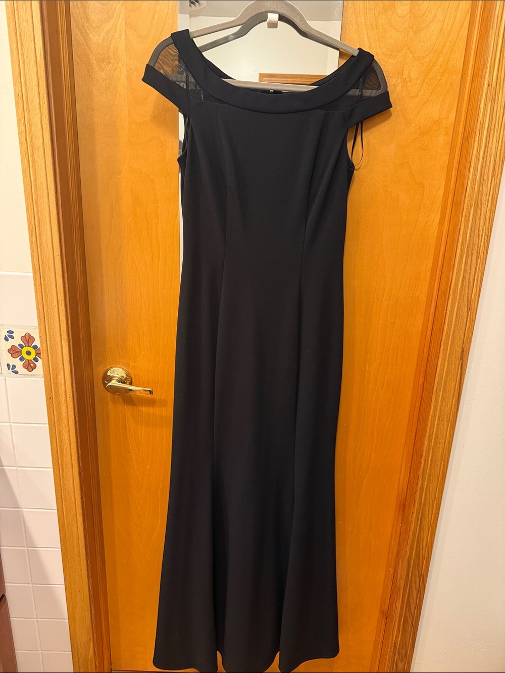 Vince Camuto Black Cap Sleeve Maxi Dress